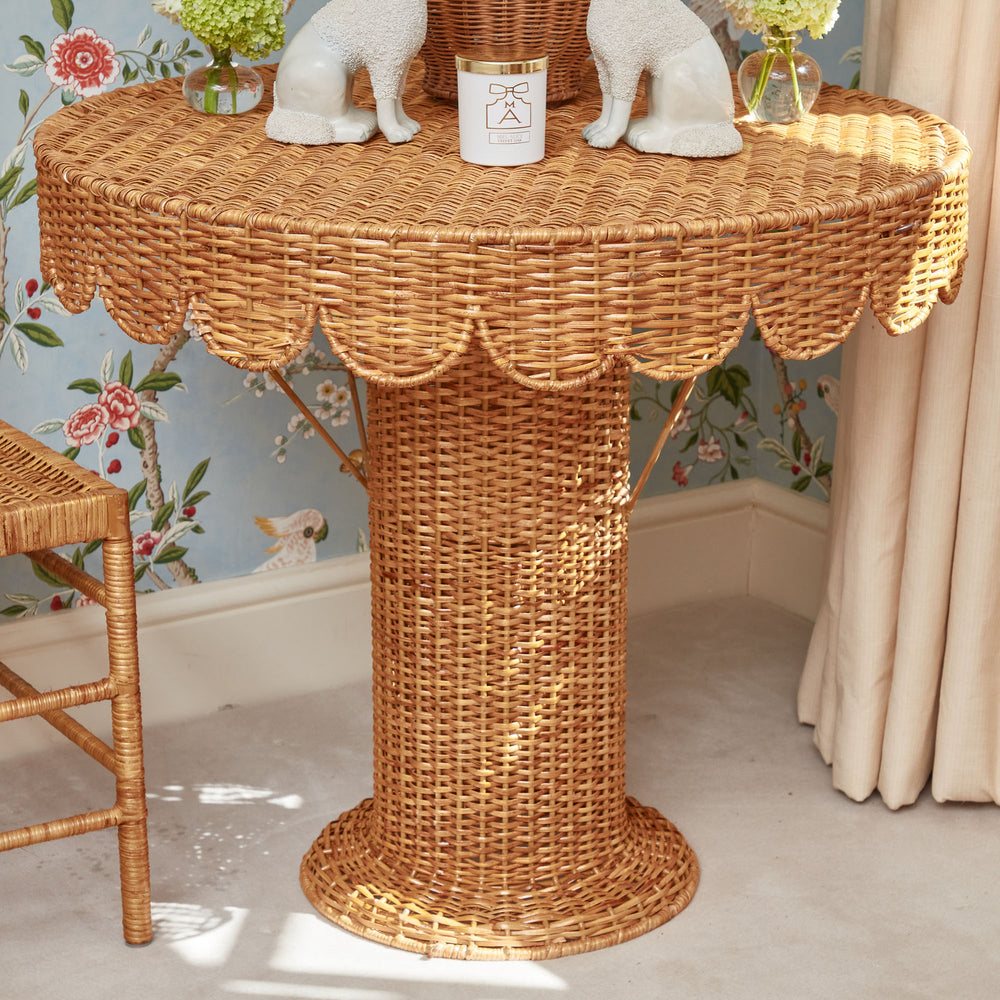 Rattan Round Table – Luxe Furniture Inc